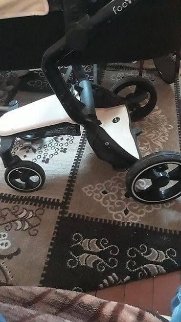 yemek masa: Çıxarılmayan beşikli araba, Foofoo, Yaş: <1 ay — 4