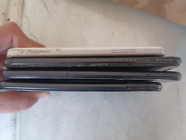 2 ci el noutbuklar: Bir paket olaraq 4 ədəd smartfon. Model və brendlər (şəkillərdə — 3