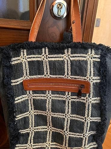 əl cantasi: Yenidir.60 azn alınıb.Yay,yaz cantasıdır.25azn satılır. Barter yoxdu — 5