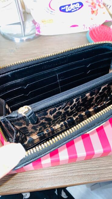 Toy paltarları və aksesuarları: Pulqabı, Poliester, Yeni — 2