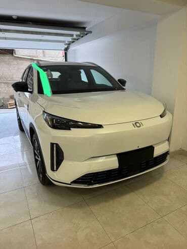 qala heyet evleri: Elektrik krossover – Aiways U5 (ağ rəng) Xüsusiyyətlər və dizayn: - — 1