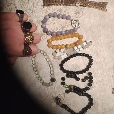 qizil halqa qolbaqlar: Diqqət . üzüklərbpyük barmaqlar ücündür, 2iyarətdən gəlib. Qolbaqlar — 3