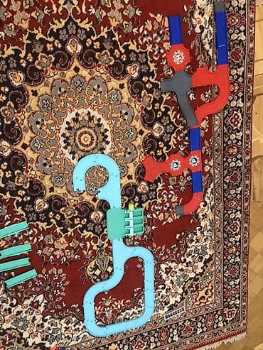 Uşaq üçün relsli oyuncaq dəsti - Bir neçə fərqli rels sistemi: açıq