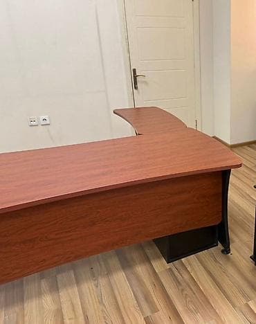 stilski radni sto: Ofis üçün L formalı iş masası - Material: MDF/LDSP taxta fakturalı — 2