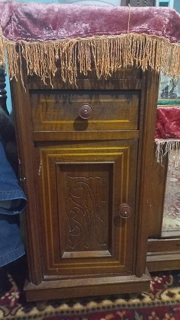 delloro mebel: Güzgülü — 2