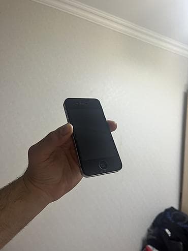 ayfon 4 s: IPhone 4S, 16 GB, Qara — 3