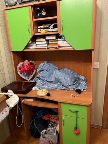 genc qiz otagi: Oğlan və qız üçün, İşlənmiş, Təknəfərlik çarpayı, Yazı masası, Dolab, Komod — 3