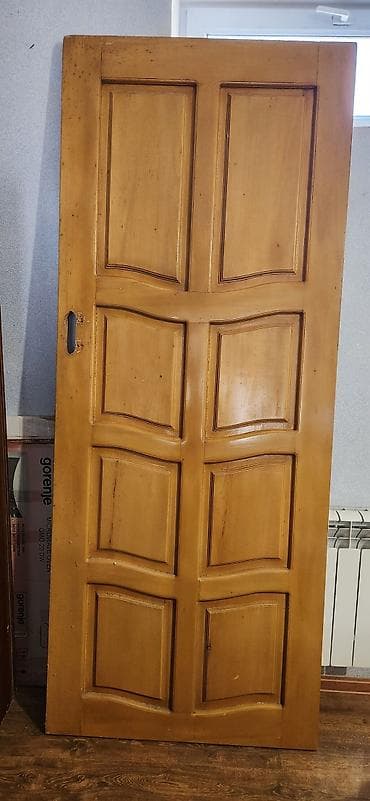 qapi taxda: Otaq qapısı - Material: təbii ağac, laklı səth - Dizayn: 8 panelli — 1
