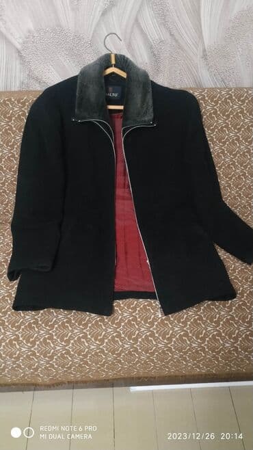 Kashmir palto.M olcusu.demek olarki yenidir.cemi 10 defe geyinile ya lalafo.az -da Kashmir palto.M olcusu.demek olarki yenidir.cemi 10 defe geyinile ya