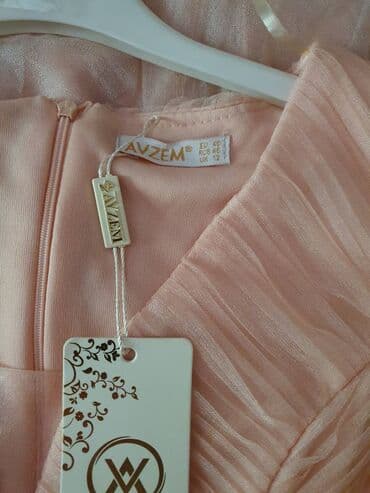 çəhrayı kupalnik: Ziyafət donu — 2