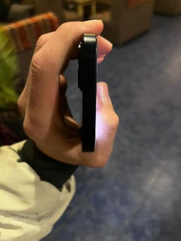 ucuz oyun telefonu: IPhone 13, 128 GB, Qara, Face ID — 7