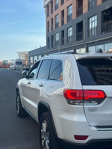 masin cip: Jeep Grand Cherokee – ağ rəng, 2014 model Əsas xüsusiyyətlər: - — 8