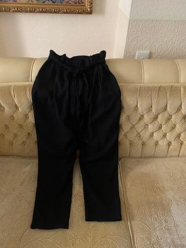 Тонкие брюки со своим поясом. Размер М. В идеальном состоянии