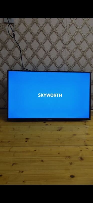 Televizor Skyworth LED ekran 82"