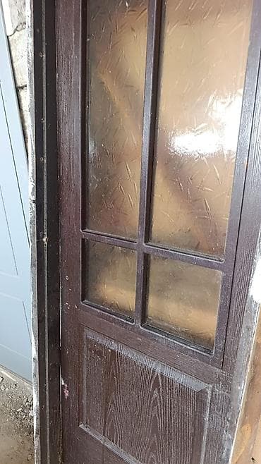 Taxta qapılar 2 əded