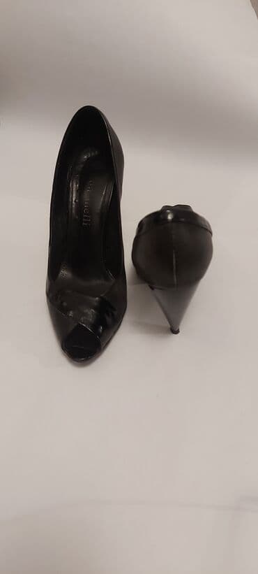 4xl nece razmerdi: Tuflilər, Ölçü: 41, rəng - Qara, İşlənmiş — 2