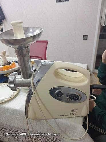 Ət çəkən maşın Mega, 2500 Vt, Revers ilə