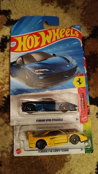 Hot Wheels “Ferrari” kolleksiyası – 2 ədəd 25 Azn