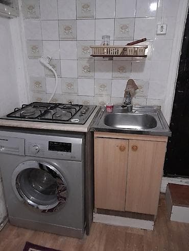 Mənzillər: Kirayə verilir: Elmler metrosunun tam yaxinliginda.2 otaqlli .sanuzel — 6