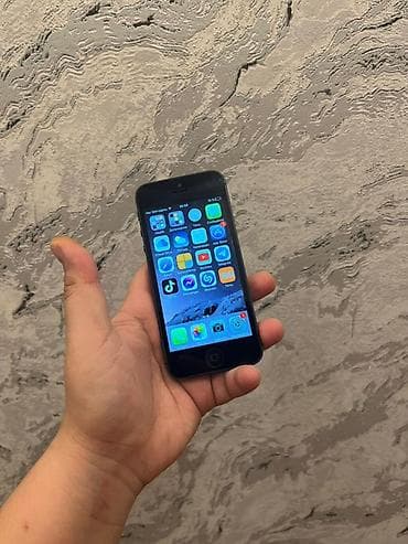 iphone adapder: IPhone 5, 16 GB, Qara — 2