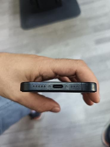 iph 13 pro: IPhone 15 Pro, 128 GB, Black Titanium, Face ID — 6