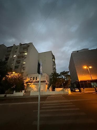 evler bine: Bakı, Yasamal, 3 otaqlı, Köhnə tikili, m. İnşaatçılar, 65 kv. m — 1