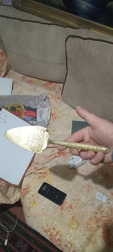 Mətbəx aksesuarları: Məhsul: Bəzək naxışlı metal tort/şirniyyat spatulası - Material: sarı — 2