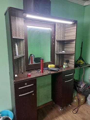 anbaras mebel: İşlənmiş, Saş kəsimi üçün masa, Güzgülü — 1