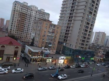 at yalında evlər: Bakı, 3 otaqlı, Köhnə tikili, m. İnşaatçılar, 90 kv. m — 12