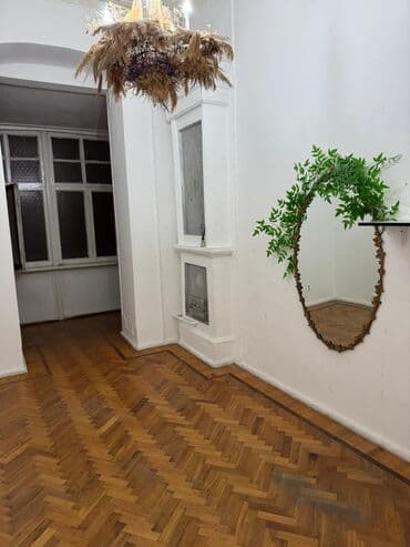 boş ev: Qış Parkı və targovu meydanına 2 dəqiqəlik piyada məsafə, çöldən — 2