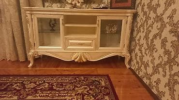 Düz TV altlığı, Polkalı, Şüşəli lalafo.az -da Düz TV altlığı, Polkalı, Şüşəli