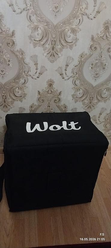 Wolt çatdırılma çantası – iri həcmli, izotermik daşıma üçün. - Rəng — 6