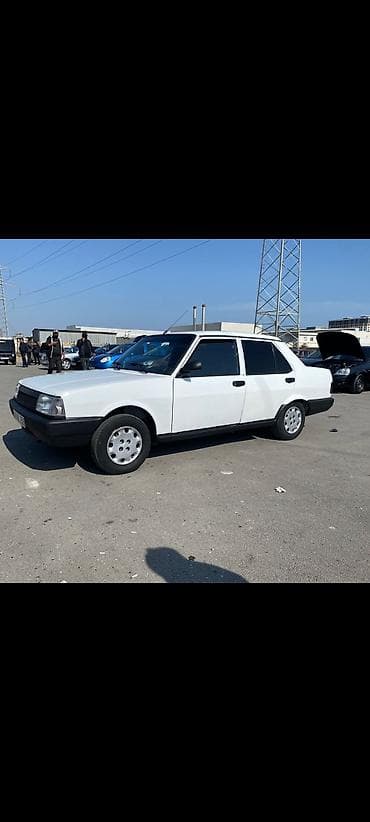 reno ehtiyat hisseleri: Model: Tofas Şahin (sedan) Rəng: Ağ Kuzov: 4 qapılı, klassik kvadrat — 4