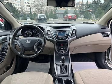 hunda sanata: Hyundai Elantra: 1.8 l | 2014 il Sedan — 7