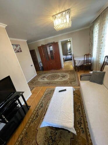 kirayə ev nizami: Gənclik metrosuna yaxin 5 mertebeli binanın 4-cu mərtəbəsində yerləşən — 10