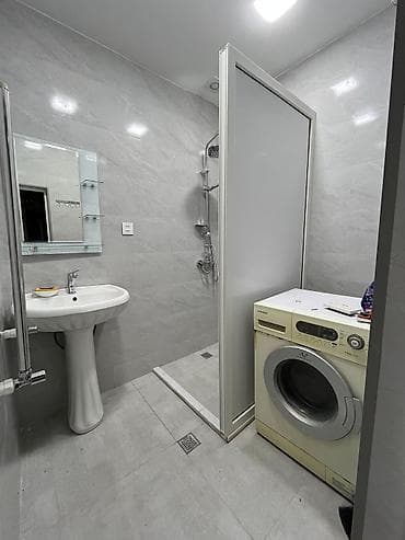 gencede ev: Qara qarayevdə metroya 2,3 DQ məsafədə yalnız XANIMLAR üçün 2 otaqlı — 3