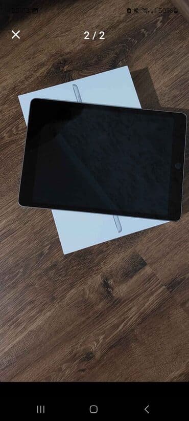 Apple iPad planşet Xüsusiyyətlər: - Ekran: 9.7–10.2 düym sinifli