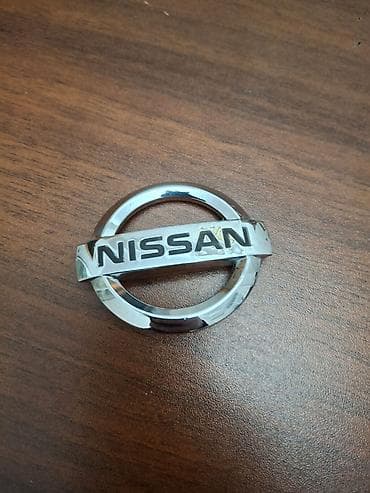 avto.az: Nissan Maxima mühərrik qapağı üçün orijinal “NISSAN” emblem. - — 4