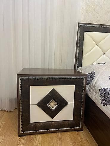 daş bazari: İkinəfərlik çarpayı — 5