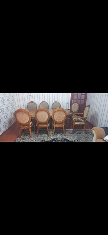 Qonaq otağı üçün, Dördbucaq masa, 8 stul