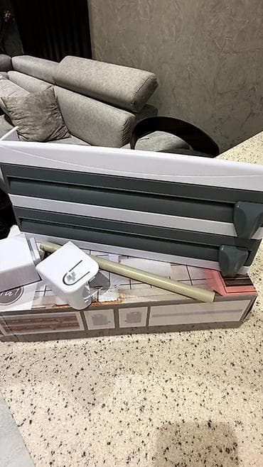 Mətbəx üçün 4‑ü 1-də divar tipli dispenser və tutucu - İkiqat kəsici — 2
