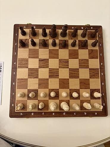 İdman oyunları: Gold Knight Chess Set – taxta şahmat dəsti 39*39 am - Material — 4