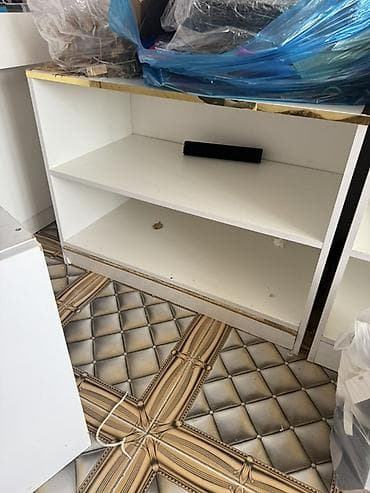 tv stendi: İşlənmiş, Düz TV altlığı, Polkalı, Laminat — 9