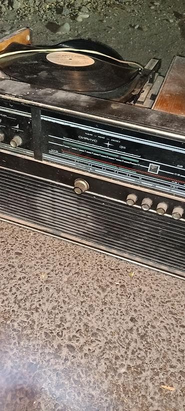 radio vef: Retro “Sirius-311” radio-grammofon - Model: Сириус 311 (İjevsk — 2