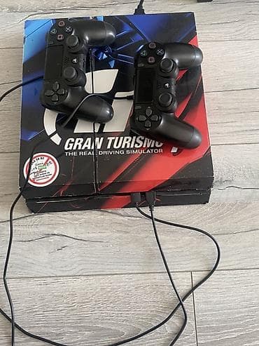 PlayStation 4 “Gran Turismo” temalı versiya + 2 ədəd DualShock 4 pultu