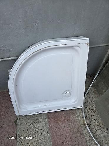 padon pentru dus: Üstü açıq kabina, Künc üçün — 1