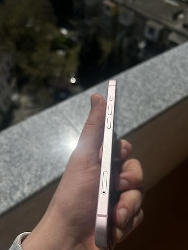 IPhone 15, Çəhrayı — 4