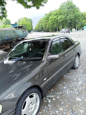 mercedes 180 b: Maşln problemsizdir barterdə var VAZ 06nan fikiri ciddi olanlar — 1