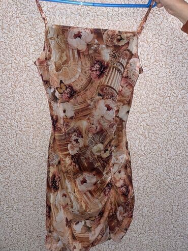 xari bulbul simvolu: Zərif naxışlı qadın paltarı - Model: nazik askılı, düz yuxarı — 2