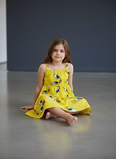 Donlar: Uşaq üçün sarı rəngli yay paltarı - Model: nazik çiyin qayışlı — 2